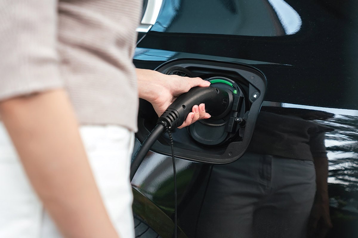 Ford Pro Unveils Smart Charging Bundle For California Businesses